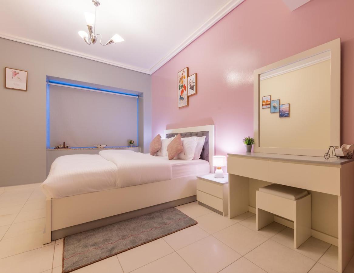 Trinity Holiday Homes - Sheikh Zayed Road Near To Financial Center Metro Station Dubai Exterior foto