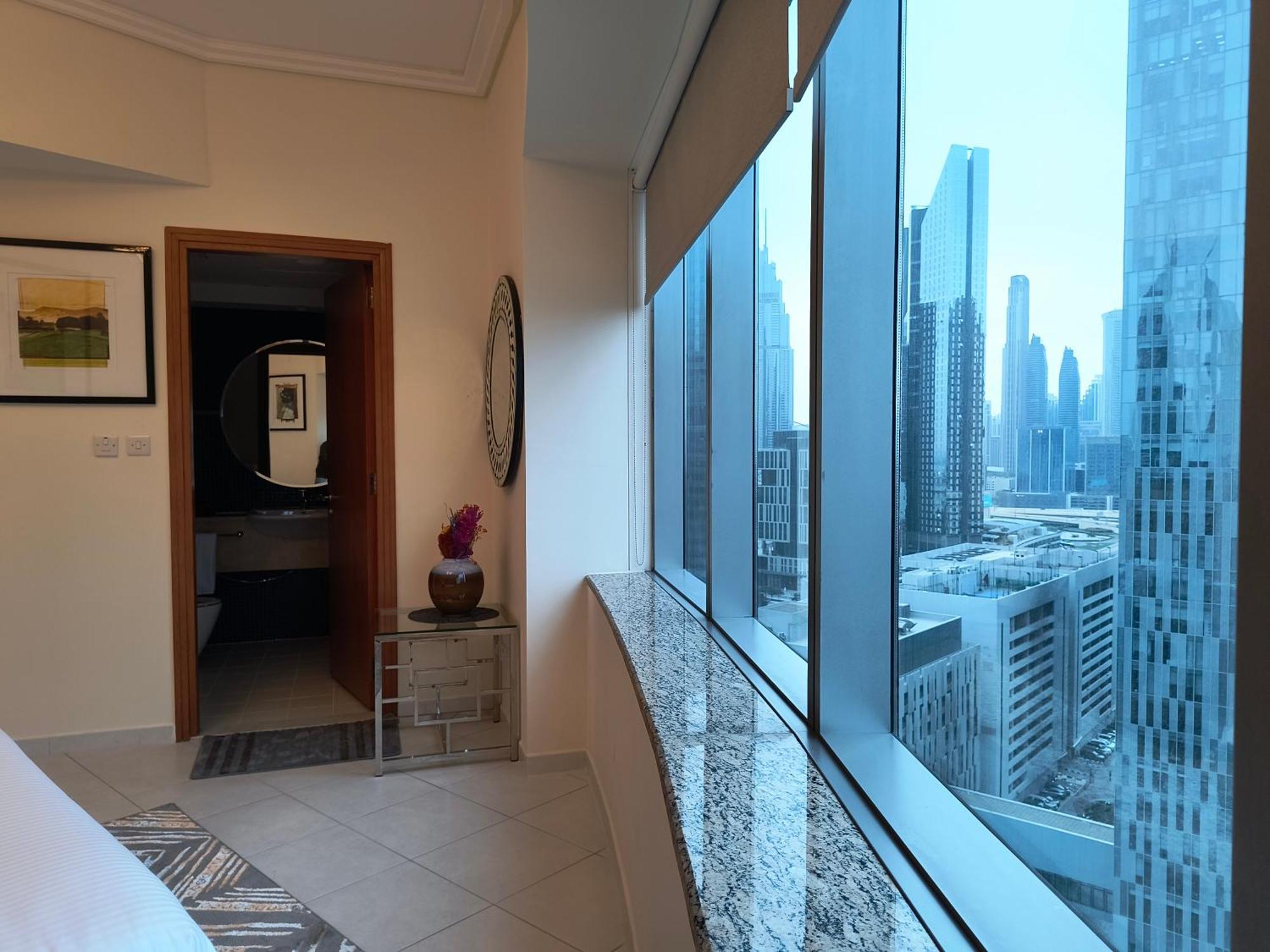 Trinity Holiday Homes - Sheikh Zayed Road Near To Financial Center Metro Station Dubai Exterior foto